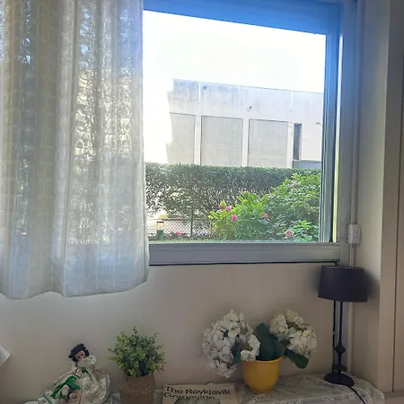 شقة Parisian Cozy Near Metro 1